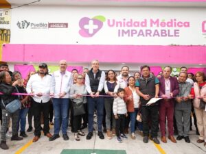 El alcalde de Puebla, Pepe Chedraui, inauguró una nueva Unidad Médica en la colonia Chapultepec. Durante el evento de apertura, el edil destacó que la instalación de este espacio fortalece el programa de salud al ubicarse en un punto estratégico del municipio.