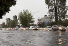Una fuerte tormenta acompañada de actividad eléctrica y granizo provocó severas inundaciones la tarde-noche de este martes 7 de julio en la zona metropolitana de Puebla.