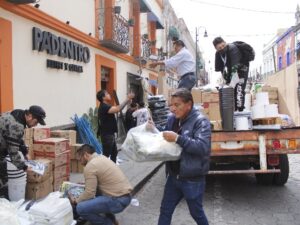Por instrucciones directas del presidente municipal, Pepe Chedraui Budib, el Gobierno de la Ciudad desplegó un operativo permanente de atención y limpieza en el Bulevar 5 de Mayo y la 2 Oriente, una de las zonas más afectadas por la intensa tormenta del pasado domingo