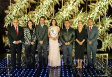 Ante más de 200 personas y en un ambiente de profunda emotividad, fue presentada oficialmente Meztli Linette 1ra como la reina de la 84ª Gran Feria de la Manzana