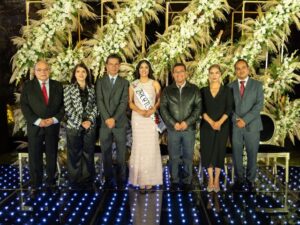 Ante más de 200 personas y en un ambiente de profunda emotividad, fue presentada oficialmente Meztli Linette 1ra como la reina de la 84ª Gran Feria de la Manzana