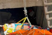 Personal de Protección Civil Municipal de Puebla atendió de emergencia a un hombre de 23 años de edad, quien sufrió una caída de aproximadamente 10 metros de altura mientras laboraba en una obra en construcción, ubicada en el Barrio de Santiago