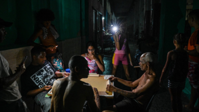 El gobierno de Cuba comenzó las labores para restablecer la red eléctrica de la isla este martes, tras registrarse un nuevo apagón nacional.