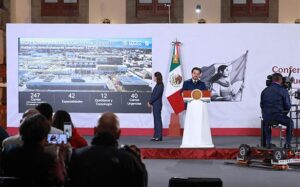 El director general del Instituto Mexicano del Seguro Social (IMSS), Zoé Robledo, informó que se avanza en una de las estrategias de fortalecimiento de infraestructura médica más importantes de su historia, con la construcción y puesta en operación de 47 hospitales