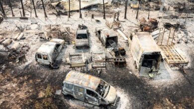 Una ola de megaincendios fuera de control arrasa este sábado la región de Burdeos y los alrededores de Madrid. Las llamas han forzado la evacuación masiva de casi 260.000 personas, cubriendo de humo la capital española