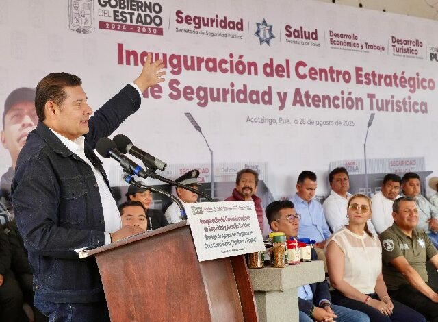 Desde el municipio de Acatzingo, el gobernador de Puebla, Alejandro Armenta Mier, anunció que para 2027 el programa Obra Comunitaria contará con una bolsa histórica de 2,000 millones de pesos.