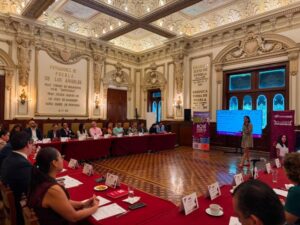 El Gobierno de Puebla, encabezado por el alcalde Pepe Chedraui, impulsó la capacitación en lenguaje incluyente para el personal municipal durante la Segunda Sesión Ordinaria del Comité de Análisis Técnico Jurídico