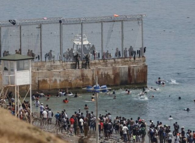 El Gobierno de España exigió este viernes a Italia la retirada inmediata de los controles fronterizos impuestos tras la reciente crisis migratoria en Ceuta.