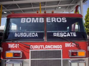 Omar Muñoz Alfaro, presidente municipal de Cuautlancingo, inauguró la nueva estación de bomberos de la localidad.