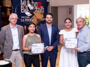 La presidenta municipal de San Andrés Cholula, Lupita Cuautle, presentó la nueva Ventanilla Digital de Inversiones ante el Consejo Directivo de CANACINTRA Puebla