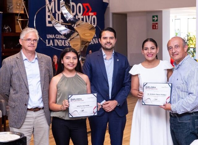 La presidenta municipal de San Andrés Cholula, Lupita Cuautle, presentó la nueva Ventanilla Digital de Inversiones ante el Consejo Directivo de CANACINTRA Puebla