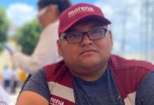 El hombre localizado sin vida la mañana de este sábado sobre la carretera Amozoc–Nautla fue identificado de manera preliminar como Jimmy Bonilla Varela, coordinador del partido Morena en Amozoc