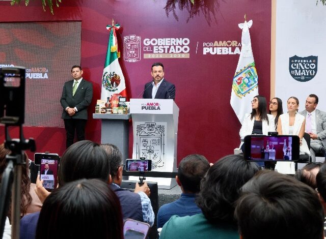 El coordinador de Gabinete del Estado de Puebla, José Luis García Parra, se ofreció a comparecer cada semana ante el Congreso local para responder directamente las inquietudes de los legisladores y presentar los avances de la administración que encabeza el gobernador Alejandro Armenta Mier.