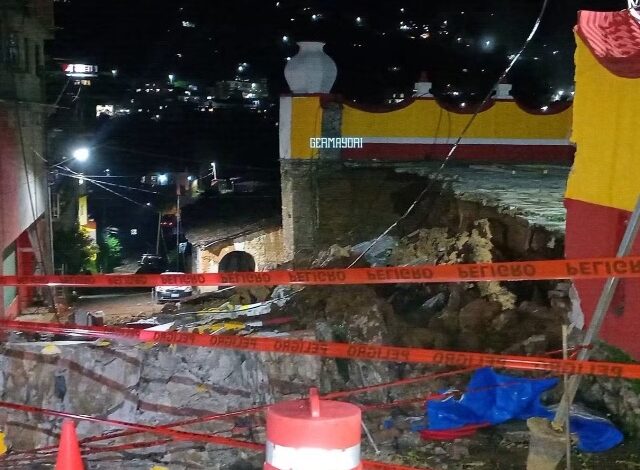 El colapso de aproximadamente 200 metros de la barda perimetral de la iglesia de Zoquitlán provocó la indignación de vecinos y feligreses.