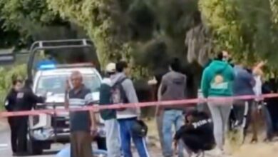 Un trágico accidente de motocicleta registrado la madrugada de este sábado 29 de agosto en la capital de Puebla, sobre la avenida 11 Sur, dejó como saldo una mujer sin vida y un hombre lesionado de gravedad.
