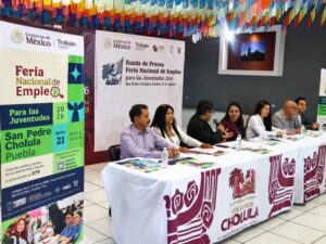 San Pedro Cholula albergará la Feria Nacional de Empleo para las Juventudes 2026. Este evento de reclutamiento surge del trabajo coordinado entre el Gobierno del Estado de Puebla y el Ayuntamiento municipal para impulsar el desarrollo económico local.