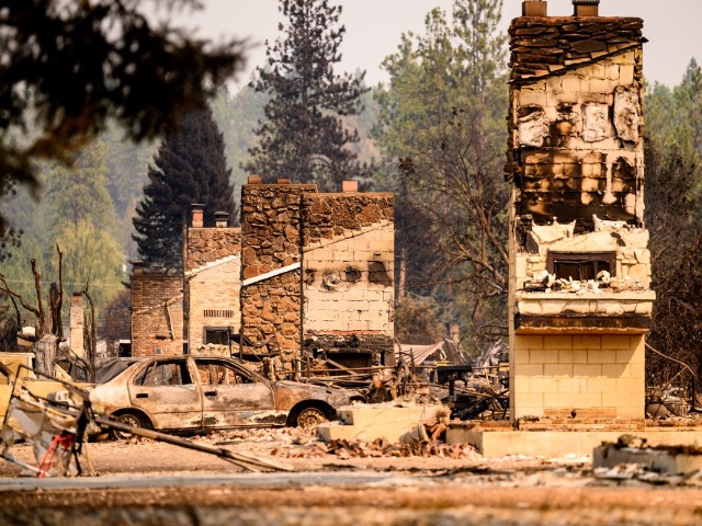 Las autoridades del condado de Spokane arrestaron este martes a un hombre acusado de provocar el mayor de los tres incendios forestales que arrasan el noreste del estado de Washington