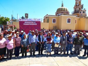 La presidenta municipal Tonantzin Fernández encabezó los trabajos de la Brigada de la Transformación en San Agustín Calvario