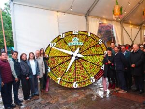 La presidenta municipal, Bety Sánchez, arrancó oficialmente la 84 Gran Feria de la Manzana con una masiva asistencia de visitantes en el corazón del Pueblo Mágico.