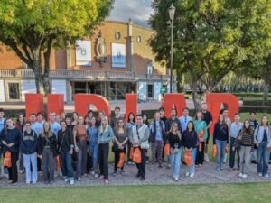 Luis Ernesto Derbez Bautista, rector de la Universidad de las Américas Puebla (UDLAP), informó que la institución cuenta con una matrícula de 10 mil 85 estudiantes en este periodo de otoño, alcanzando el mismo nivel registrado en 2019, antes de la pandemia de COVID-19.