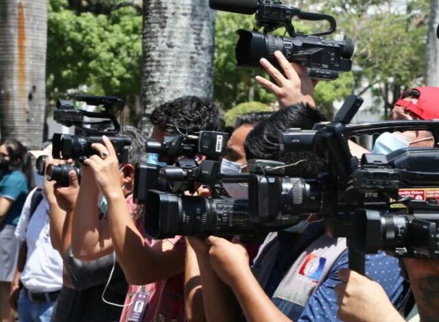 El Ministerio del Interior pidió disculpas públicas a la prensa y rechazó cualquier intento de amordazar a los medios tras destaparse un archivo secreto con perfiles ideológicos de decenas de comunicadores.