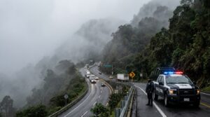 Asaltos armados y falsos retenes en Cumbres de Maltrata en la autopista Puebla-Orizaba