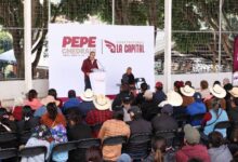 El presidente municipal, Pepe Chedraui, presentó ante habitantes de San Andrés Azumiatla los resultados y acciones implementadas en la junta auxiliar, como parte del informe de su segundo año de gobierno.