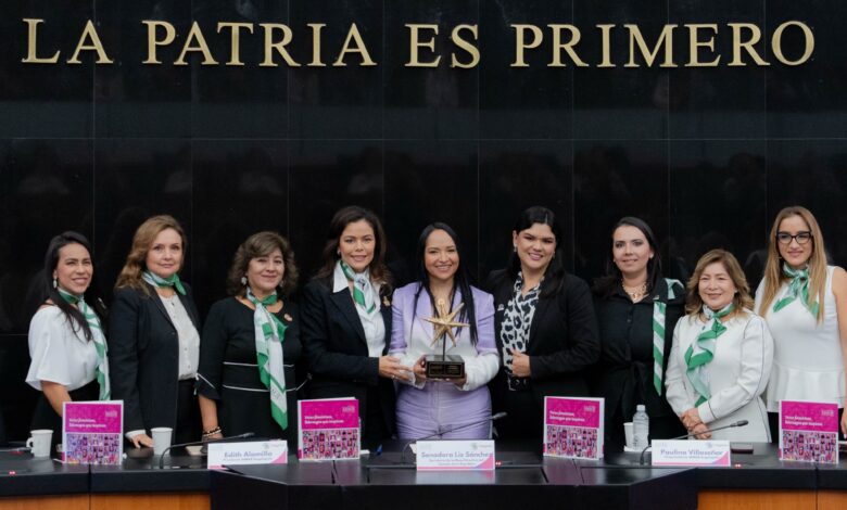 Llevan empresarias poblanas de AMMJE Angelópolis sus historias de éxito al Senado de la República