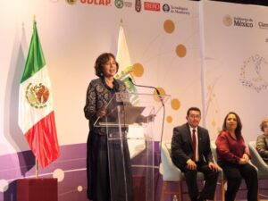 México necesita más científicos para ampliar su desarrollo. Aunque hay ciencia básica y de frontera, se requiere mayor impulso, así como una mayor presencia de mujeres, afirmó la secretaria de Ciencia, Humanidades, Tecnología e Innovación, Rosaura Ruiz Gutiérrez, durante su visita a Puebla