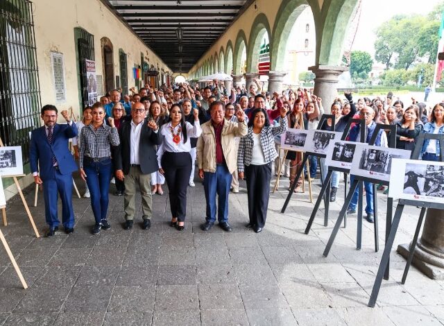 La presidenta municipal de San Pedro Cholula, Tonantzin Fernández, realizó el corte de listón inaugural de la exposición fotográfica “¡2 de octubre no se olvida!”, ubicada en el Portal Guerrero, frente a la Presidencia Municipal.